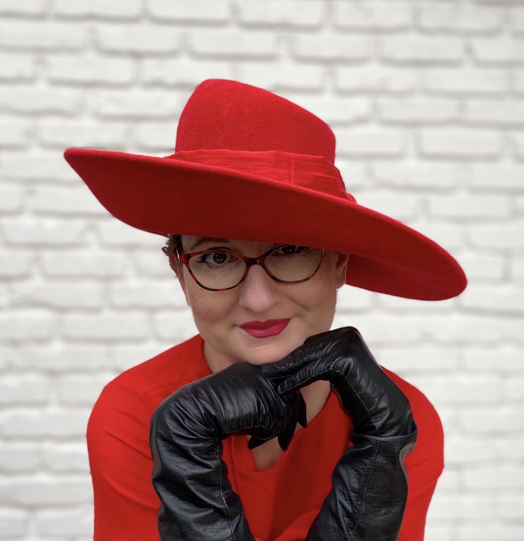 Big Red hat | Atlanta Derby Hats by Warped Mind Milliner